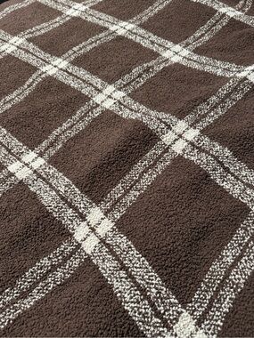 Signature Homestyles Brown and Cream Patterned Throw